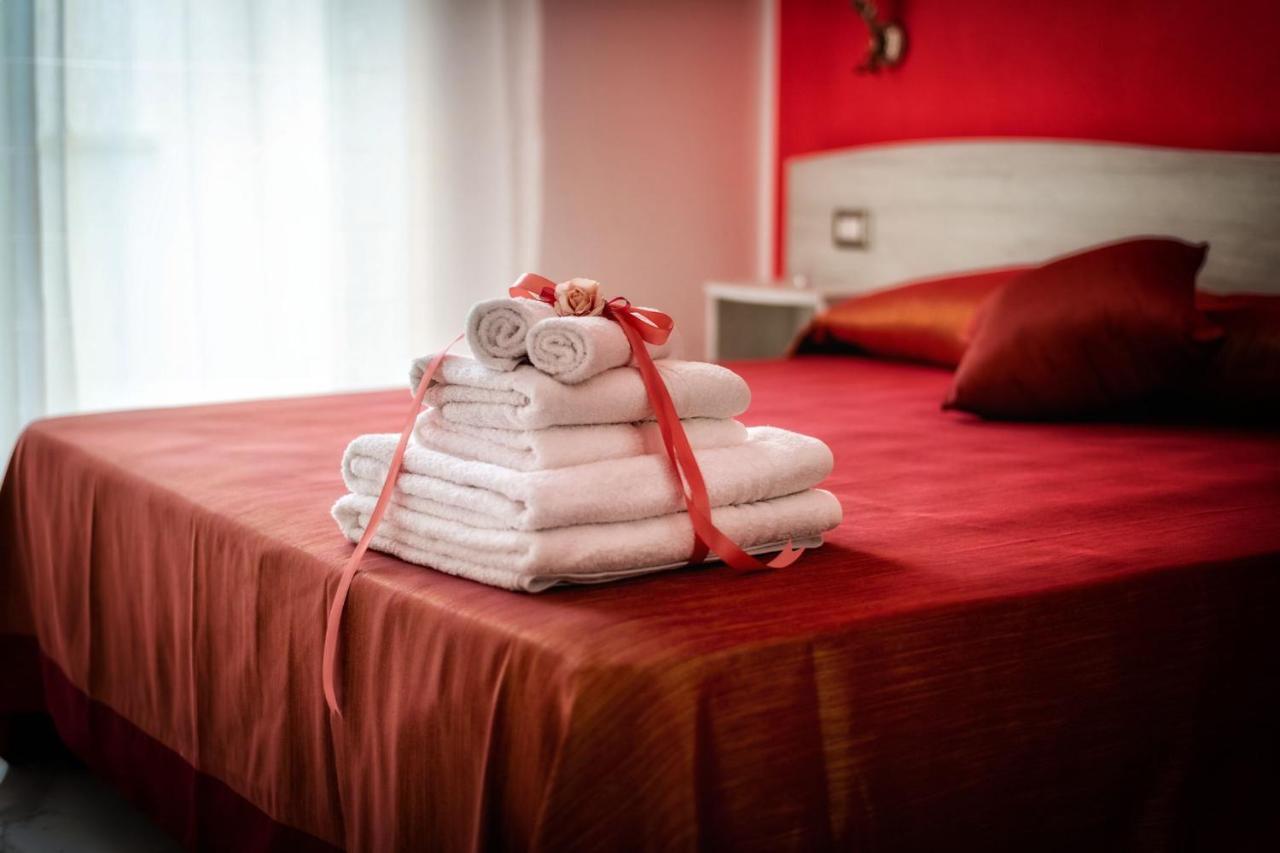 Le Colonne Bed & Breakfast Racale Dış mekan fotoğraf